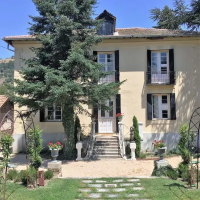 Casa Palacete Hotels near Los Ángeles de San Rafael