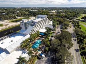 DoubleTree by Hilton Deerfield Beach Boca Raton