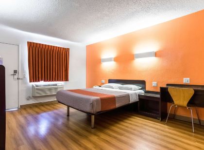 Motel 6-Long Beach, CA - International City
