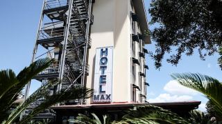 hotel-max