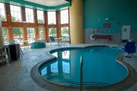 Clarion Pointe Indianapolis Airport - Pool