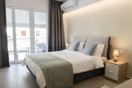 V36 Suites Отели рядом с достопримечательностью «Парфенон»