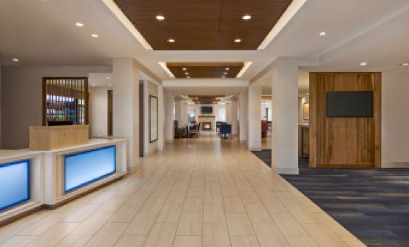 Holiday Inn Express & Suites DENVER AIRPORT by IHG