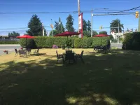 VIP Motel Các khách sạn ở Qualicum Beach