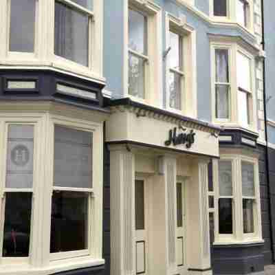 Harry's Hotel & Restaurant Hotel Exterior