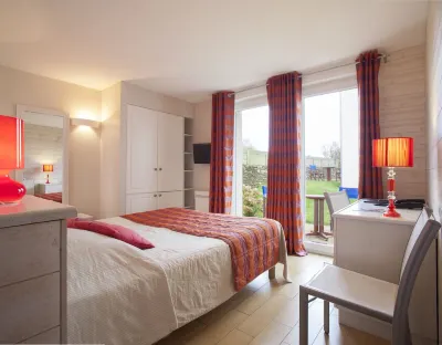 Logis Hôtel Vent d'Iroise Các khách sạn ở Plouarzel