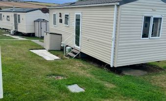 Adorable Caravan in Newquay Bay Resorts Nb98