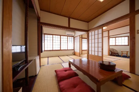 Yufuin Ryokan Okaeri