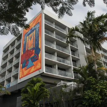 Cairns Plaza Hotel