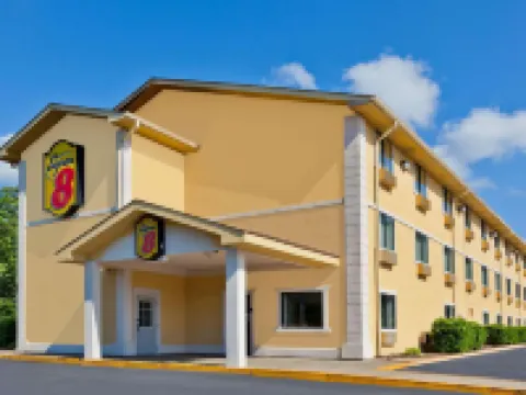 Super 8 by Wyndham Chattanooga Lookout Mountain TN Hotels in Chattanooga