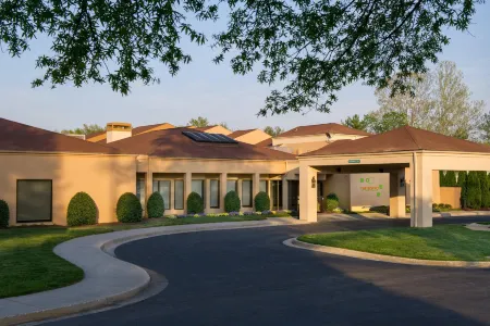 Courtyard Richmond West