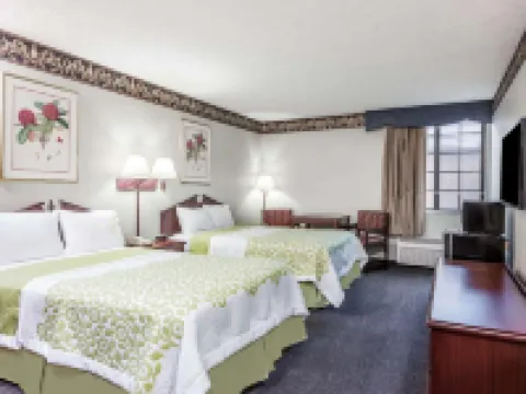 Days Inn & Suites by Wyndham Youngstown / Girard Ohio Hotels in Trumbull County