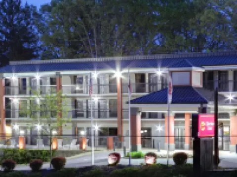 Clarion Pointe Biltmore Village Hotels in Buncombe County