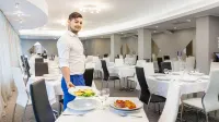 MyContinental Suceava - พร้อมอาหารเช้า