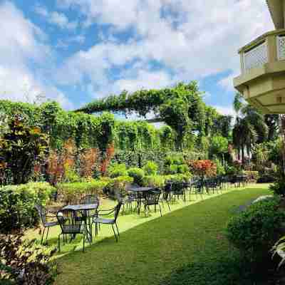 Citi Garden Suites Hotel Exterior