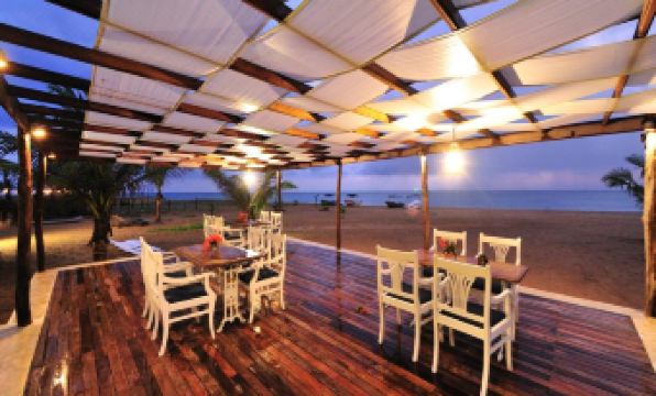 Dolphin Beach Resort - Kalpitiya