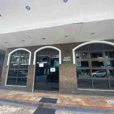 OYO 797 Brickwood Suites Hotel Exterior