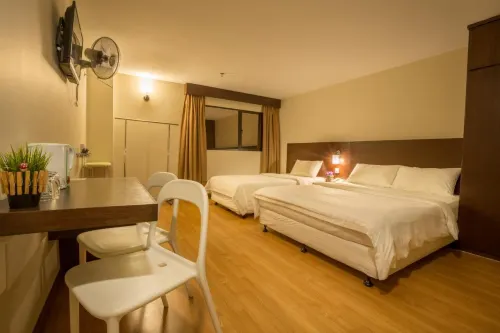 PP Hotel by Moxy - 2 étoiles