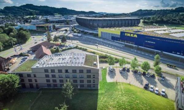 Hotel One66 (Free Parking Garage)