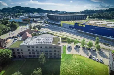 Hotel One66 (Free Parking Garage) Hotels in Хундвиль