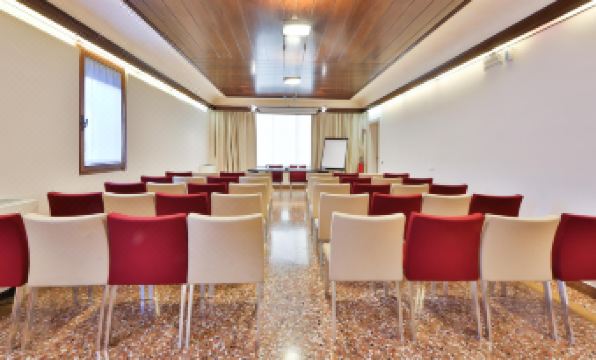 Best Western Titian Inn Hotel Treviso - Housity