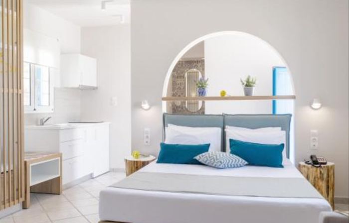 Romantica Hotel Apartments