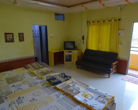 Jogalekar Cottage Alibaug Hotels in Awas