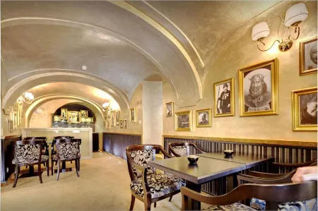 Boutique Hotel Hviezdoslav Отели в г. Вељка Ломњица