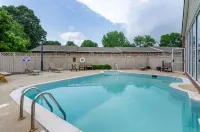 Best Western Plus Inn at Hunt Ridge - Swimmingpools