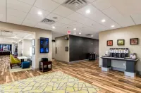 Hampton Inn Oklahoma City Northeast - parking