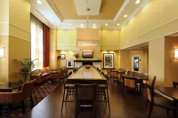 Hampton Inn & Suites Scottsboro - Parkplatz