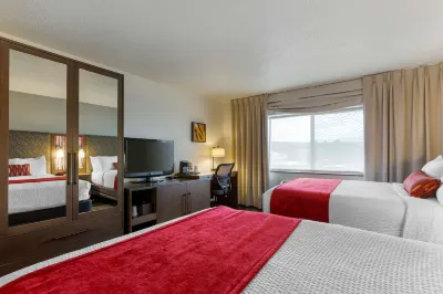 Best Western Plus McCall Lodge  Suites Отели в г. Мак-Кол