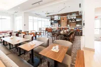 Hilton Garden Inn Fairfax - breakfast