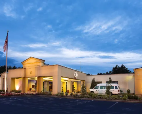 夏洛特機場希爾頓逸林飯店 比利葛拉漢圖書館（Billy Graham Library）附近的飯店