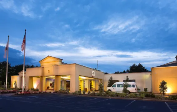 DoubleTree by Hilton Charlotte Airport Hotels in der Nähe von Museum Billy Graham Library