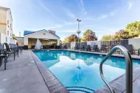 Fairfield Inn St. George - Rooftop Pools