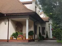 Villa Casanna Apartments Hotel di Gmina Stare Babice