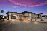 Best Western Deer Park Inn  Suites Hotele w: Deer Park