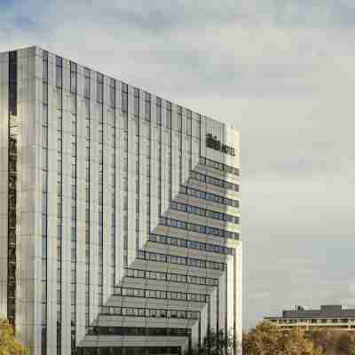 Hôtel ibis Paris La Défense Esplanade Hotel Exterior