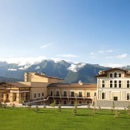Novotel Resort and spa Krasnaya Polyana (Новотель Резорт и спа Красная Поляна)