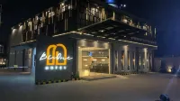 Bi One Hotel Hotels near GOR AULIA