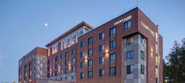 Courtyard Iowa City University Heights Hotels in Johnson County