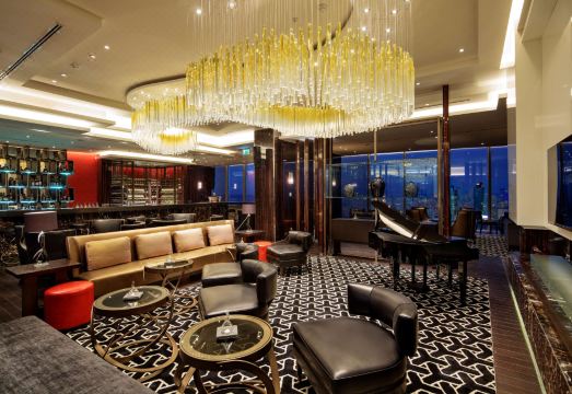 힐튼 이스탄불 보몬티의 34층 라운지