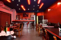 Hotel Orient Crown, Kolhapur