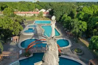 Libertyland Waterpark Resort