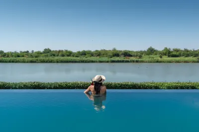 River Place Manor โรงแรมใน