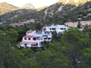 Oleander's Garden Traditional Cretan Cottage