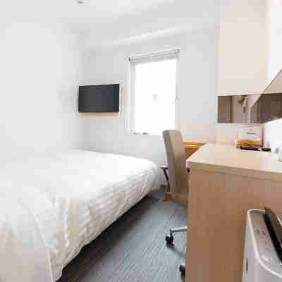 スーパーホテル東京・大塚 Rooms