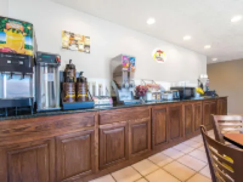 Super 8 by Wyndham Grants Hoteles en Grants