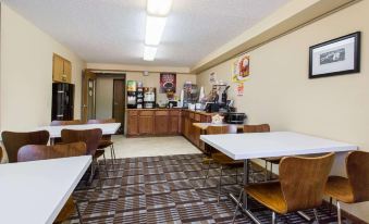 Super 8 by Wyndham Chadron NE